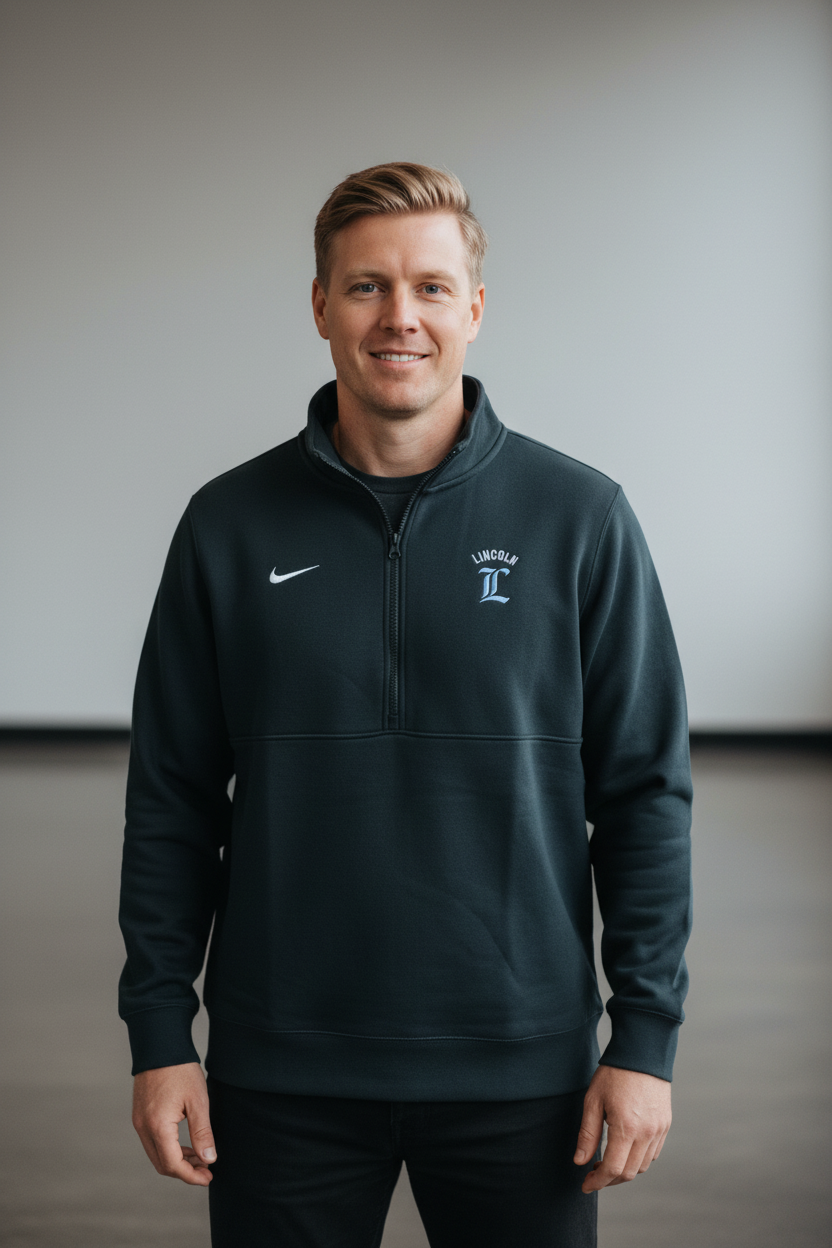 Nike Men's 1/4 Zip Fleece- Black